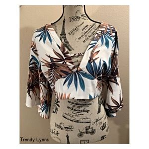 Shein•cropped flutter sleeve blouse